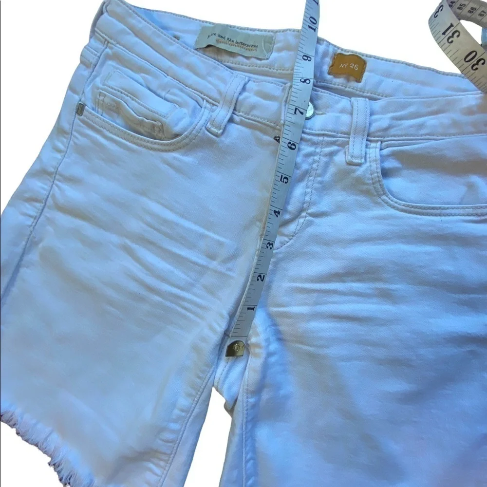 Pilcro and the Letterpress Women's White Denim Cutoff Shorts size 26